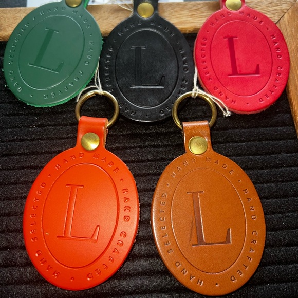 Genuine leather Longaberger key fob - Picture 2 of 9